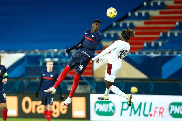 Randal Kolo Muani ( France ) - Janjicic Vasilije ( Suisse ) - FOOTBALL : France vs Suisse - Caen - 16 11 2020 FedericoPestellini Panoramic 