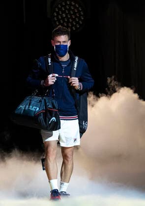(201117) -- LONDON, Nov. 17, 2020 -- Diego Schwartzman of Argentina enters the court before the singles group match against Novak Djokovic of Serbia at the ATP, Tennis Herren World Tour Finals 2020 in London, Britain, on Nov. 16, 2020. ) (SP)BRITAIN-LONDON-TENNIS-ATP FINALS-DAY 2 HanxYan 