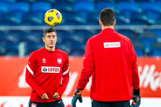 CHORZOW, Poland, 17-11-2020, football, Stadium Slaski, UEFA Nations League, season 2020 2021, Poland player Robert Lewandowski during the training before the match Poland - Netherlands Training Poland  Copyright: MarcelxvanxDorst