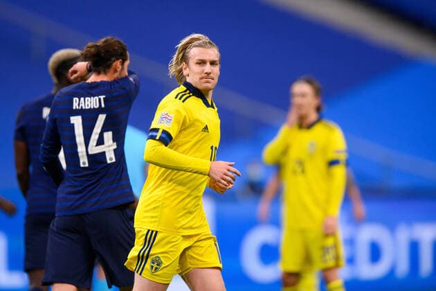 201117 Emil Forsberg of Sweden during the Nations League football match between France and Sweden on November 17, 2020 in Paris. Photo: Joel Marklund BILDBYRAN kod JM JM0053 bbeng fotboll football soccer fotball landskamp nations league frankrike france sverige sweden sverige a Copyright: JOELxMARKLUND BB201117JM028