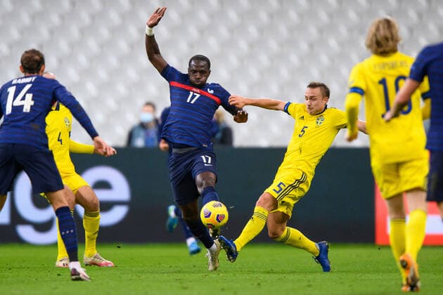 201117 Moussa Sissoko of France and Pierre Bengtsson of Sweden during the Nations League football match between France and Sweden on November 17, 2020 in Paris. Photo: Joel Marklund BILDBYRAN kod JM JM0053 bbeng fotboll football soccer fotball landskamp nations league frankrike france sverige sweden sverige a Copyright: JOELxMARKLUND BB201117JM034