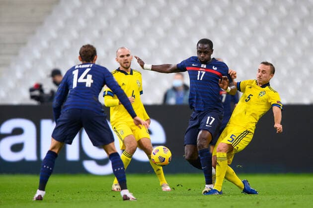 201117 Moussa Sissoko of France and Pierre Bengtsson of Sweden during the Nations League football match between France and Sweden on November 17, 2020 in Paris. Photo: Joel Marklund BILDBYRAN kod JM JM0053 bbeng fotboll football soccer fotball landskamp nations league frankrike france sverige sweden sverige a Copyright: JOELxMARKLUND BB201117JM035