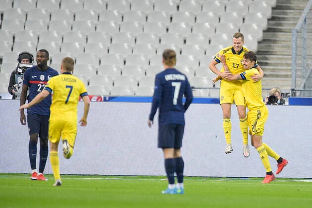 joie des joueurs de la suede apres le but de Viktor Claesson (Sweden) FOOTBALL : France vs Suede - Ligue des Nations - stade de France - 17 11 2020 JBAutissier Panoramic 
