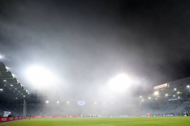 SOCCER - JPN vs MEX, test match GRAZ,AUSTRIA,17.NOV.20 - SOCCER - international match, Länderspiel, Nationalmannschaft Japan vs Mexico, test match. Image shows the Merkur Arena. Keywords: fog. GEPAxpictures xChristianxWalgram