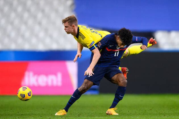 201117 Emil Krafth of Sweden and Kingsley Coman of France during the Nations League football match between France and Sweden on November 17, 2020 in Paris. Photo: Joel Marklund BILDBYRAN kod JM JM0053 bbeng fotboll football soccer fotball landskamp nations league frankrike france sverige sweden sverige a Copyright: JOELxMARKLUND BB201117JM118
