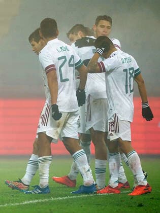 Football: Japan-Mexico int l friendly Mexico players celebrate a goal during the second half of an International Friendly, Länderspiel, Nationalmannschaft against Japan on Nov. 17, 2020, in Graz, Austria. 