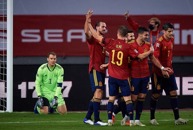 Sport Bilder des Tages (201118) -- SEVILLE, Nov. 18, 2020 -- Players of Spain celebrates the goal during the UEFA Nations League group match between Spain and Germany in Estadio La Cartuja in Seville, Spain, Nov. 17, 2020. (Photo by Xinhua) (SP)SPAIN-SEVILLE-UEFA NATIONS LEAGUE-SPAIN VS GERMANY PabloxMorano 