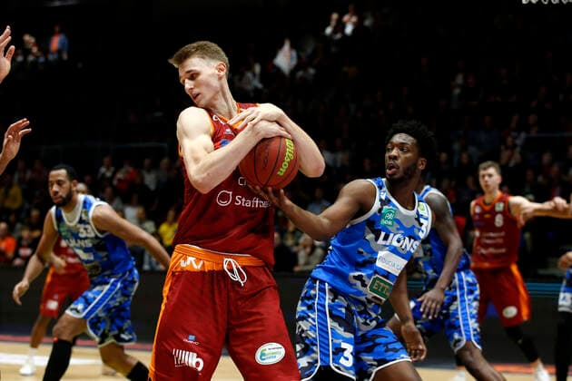 2. Bundesliga Herren Pro-A Messe Chemnitz, 14.12.2019, 2. Basketball Bundesliga, Pro-A, Chemnitz Niners - PS Karlsruhe Lions, Jonas Richter.
