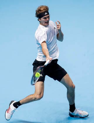 (201119) -- LONDON, Nov. 19, 2020 -- Alexander Zverev of Germany hits a return during the singles group match against Diego Schwartzman of Argentina at the ATP, Tennis Herren World Tour Finals 2020 in London, Britain, on Nov. 18, 2020. ) (SP)BRITAIN-LONDON-TENNIS-ATP FINALS-DAY 4 HanxYan 