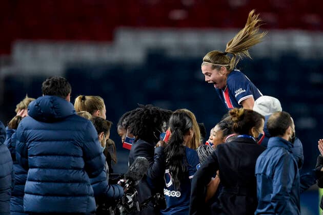Bilder des Jahres 2020, Sport 11 November Sport Themen der Woche KW47 Sport Bilder des Tages joie des joueuses du PSG en fin de match Signe Bruun (PSG) FOOTBALL : PSG vs OL - D1 Arkema - Paris 20 11 2020 JBAutissier Panoramic 