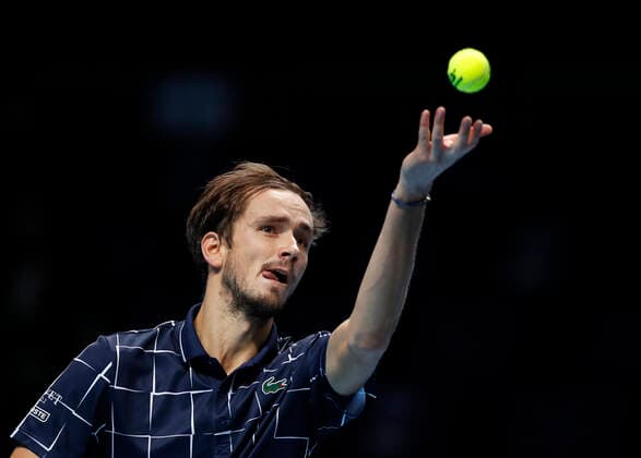 (201122) -- LONDON, Nov. 22, 2020 -- Daniil Medvedev of Russia serves during the singles semifinal against Rafael Nadal of Spain at the ATP, Tennis Herren World Tour Finals 2020 in London, Britain, on Nov. 21, 2020. ) (SP)BRITAIN-LONDON-TENNIS-ATP FINALS-SEMIFINAL HanxYan 