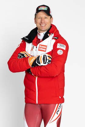 20.10.2020, Schladming, AUT, ÖSV, Ski Alpin Portrait 2020, im Bild Hannes Reichelt (AUT) Hannes Reichelt of Austria during a photo session of the Austrian Ski Association, Alpine skiing division. Schladming, Austria on 2020 10 20.