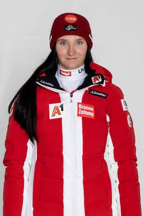 20.10.2020, Schladming, AUT, ÖSV, Ski Alpin Portrait 2020, im Bild Michelle Niederwieser Michelle Niederwieser during a photo session of the Austrian Ski Association, Alpine skiing division. Schladming, Austria on 2020 10 20.