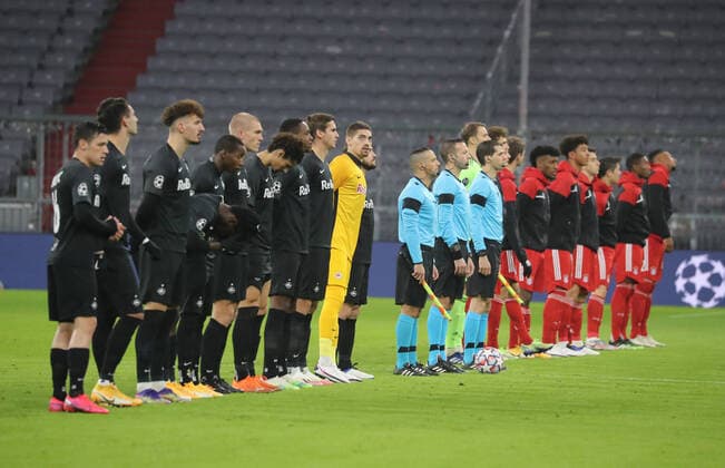 Champions League FC Baywern - RB Salzburg FC Bayern und RB Salzburg Mannschaftsaufstellung München Bayern Deutschland Allianz Arena