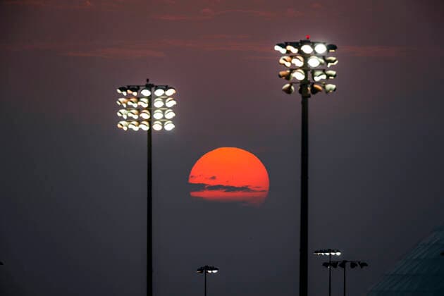 Motorsports: FIA Formula One World Championship, WM, Weltmeisterschaft 2020, Grand Prix of Bahrain, Sunset atmosphere Sakhir Bahrain