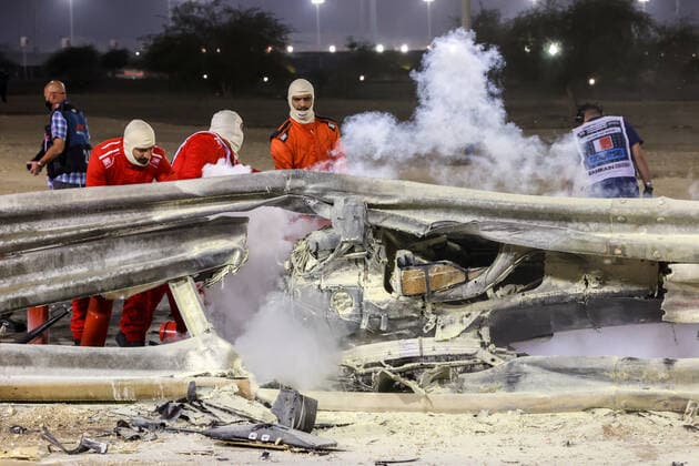 Motorsports: FIA Formula One World Championship, WM, Weltmeisterschaft 2020, Grand Prix of Bahrain, Debris following the crash of 8 Romain Grosjean (FRA, Haas F1 Team) Sakhir Bahrain
