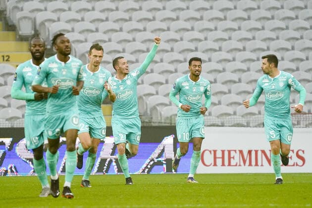 JOIE - FAIR PLAY - 27 MATHIAS PEREIRA LAGE (SCO) FOOTBALL : Lens vs Angers - Ligue 1 Uber Eats - 29 11 2020 FEP Panoramic 