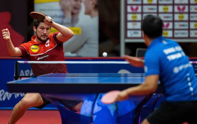 Kristian Karlsson (Düsseldorf) Shang Kun (Saarbrücken) Borussia Düsseldorf - 1. FC Saarbrücken TT 29.11.2020, Tischtennis; 1. Bundesliga, Herren, Saison 2020 21 Foto: Moritz Müller Only for Editorial use