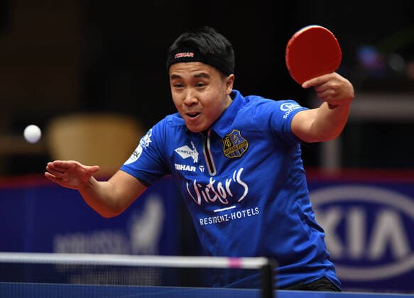 Tischtennis Bundesliga: Borussia Düsseldorf - 1. FC Saarbrücken TT 29.11.2020. Shang KUN (FCS) Aktion.