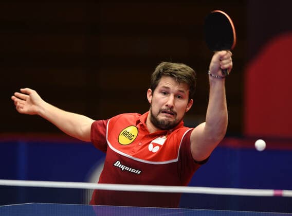 Tischtennis Bundesliga: Borussia Düsseldorf - 1. FC Saarbrücken TT 29.11.2020. Kristian Karlsson (Bor. Düsseldorf) Aktion.