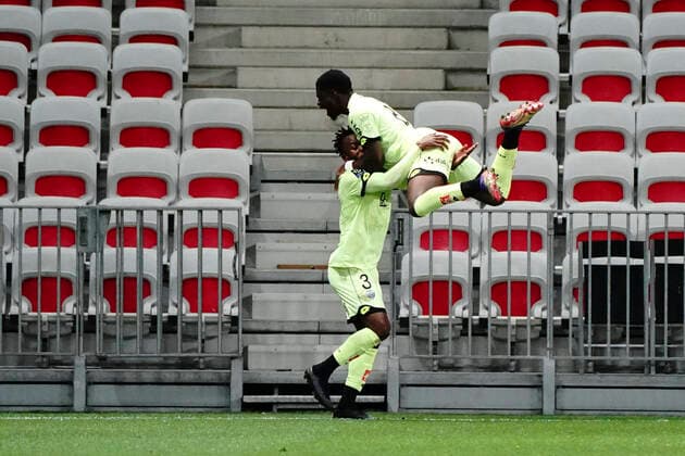 Joie - Globy Ngonda (Dijon FCO) - Eric Junior Dina Ebimbe (Dijon FCO) FOOTBALL : OGC Nice vs Dijon FCO - Ligue 1 Uber Eats - Nice - 29 11 2020 NorbertScanella PanoramiC 