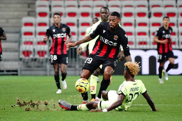 Jeff Reine Adelaide (OGC Nice) - Didier Ndong (Dijon FCO) FOOTBALL : OGC Nice vs Dijon FCO - Ligue 1 Uber Eats - Nice - 29 11 2020 NorbertScanella PanoramiC 