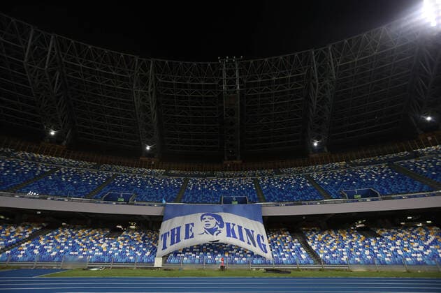 Sport Bilder des Tages Photo Alessandro Garofalo LaPresse November 29, 2020 Naples, Italy soccer Napoli vs Roma - Italian Football Championship League A TIM 2020 2021 - San Paolo stadium. In the pic: photos and banners in memory of Diego Armando Maradona inside Sao Paulo  Copyright: xAlessandroxGarofalo LaPressex