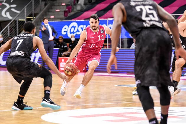 easyCredit BBL, Telekom Baskets Bonn vs. Hamburg Towers, 03.12.2020 Anthony DiLeo (Telekom Baskets Bonn 11), easyCredit BBL, Telekom Baskets Bonn vs. Hamburg Towers am 03.12.2020 im Telekom Dome Bonn, Bonn (Nordrhein-Westfalen) Copyright: xBEAUTIFULxSPORTS Mueller-Laschetx