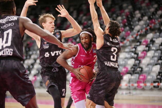 Xavier Pollard Telekom Baskets Bonn vs. Hamburg Towers easyCredit BBL 1. Bundesliga , Saison 2020 2021 , 5. Spieltag