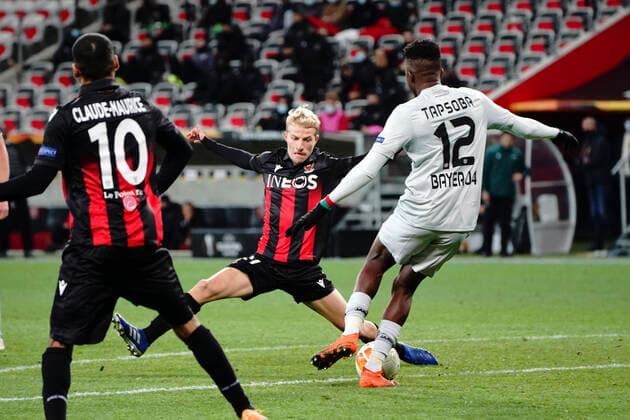 Edmond Tapsoba (Bayer Leverkusen) - Alexis Trouillet (OGC Nice) FOOTBALL : OGC Nice vs Bayer Leverkusen - Europa Ligue - Nice - 03 12 2020 NorbertScanella PanoramiC 