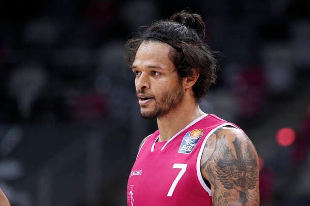 BBL easyCredit Basketball Bundesliga Saison 2020 2021 4. Spieltag am Donnerstag, 03. Dezember 2020 im Telekom Dome: Telekom Baskets Bonn - Hamburg Towers Chris Babb ( Bonn ) Telekom Baskets Bonn - Hamburg Towers