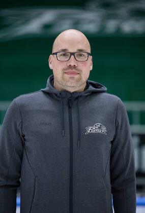 Alexander Ablaß (Physiotherapeut Augsburger Panther), DEL, Porträttermin 2020 2021,