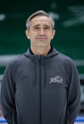 Dr. Karsten Bogner (Teamarzt Augsburger Panther), DEL, Porträttermin 2020 2021,