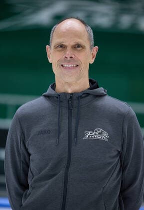 Dr. Jens-Ulrich Otto (Teamarzt Augsburger Panther), DEL, Porträttermin 2020 2021,