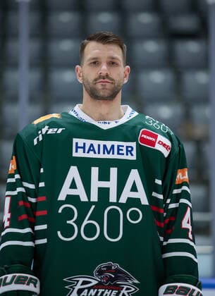 Henry Haase (Augsburger Panther 4), DEL, Porträttermin 2020 2021,