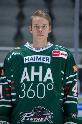 Maximilian Eisenmenger (Augsburger Panther 41), DEL, Porträttermin 2020 2021,