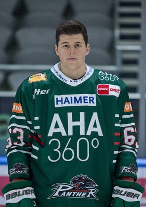 Alex Lambacher (Augsburger Panther 63), DEL, Porträttermin 2020 2021,