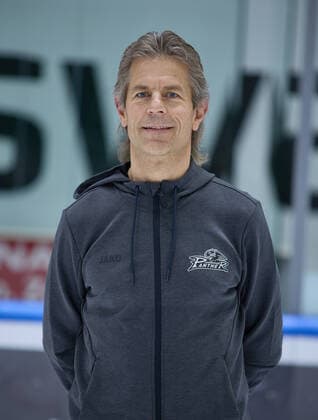 Duanne Moeser (Sportmanager Augsburger Panther), DEL, Porträttermin 2020 2021,