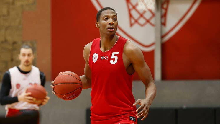 Deutschland, Wuerzburg, Trainingszentrum s.Oliver Wuerzburg, 04.12.2020, emspor, emonline, despor, deonline, Training s.Oliver Wuerzburg mit Justin Sears Bild: v. li Startet Justin Sears (s.Oliver Wuerzburg) gegen Braunschweig erstmalig fuer s.Oliver Wuerzburg in der BBL, nach ueberstandener Verletzung Copyright: HMBxMedia xHeikoxBecker