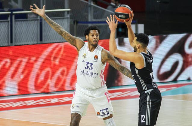 December 4, 2020, Madrid, MADRID, SPAIN: dAmine Noua of Asvel Lyon-Villeurbanne and Trey Thompkins of Real Madrid in action uring the Euroleague basketball match played between Real Madrid and Asvel Lyon-Villeurbanne at WiZink Center on December 04, 2020, in Madrid, Spain. Madrid SPAIN - ZUMAa181 20201204_zaa_a181_045 Copyright: xIrinaxR.xHipolitox