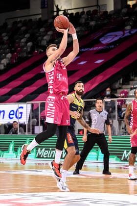 easyCredit BBL, Telekom Baskets Bonn vs. EWE Baskets Oldenburg, 06.12.2020 Deividas Gailius (Telekom Baskets Bonn 13), easyCredit BBL, Telekom Baskets Bonn vs. EWE Baskets Oldenburg am 06.12.2020 im Telekom Dome Bonn, Bonn (Nordrhein-Westfalen) Copyright: xBEAUTIFULxSPORTS Mueller-Laschetx