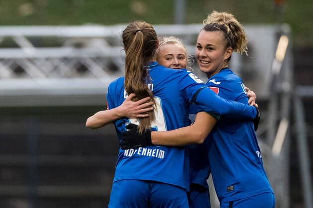 DFB Pokal der Frauen: 1. FC Koeln - TSG Hoffenheim, 06.12.2020 Lena Lattwein ( 6, TSG Hoffenheim) trifft zum 1:2 - Jubel DFB Pokal der Frauen: 1. FC Koeln - TSG Hoffenheim, Franz-Kremer-Stadion, Koeln DFB REGULATIONS PROHIBIT ANY USE OF PHOTOGRAPHS AS IMAGE SEQUENCES AND OR QUASI-VIDEO. Copyright: xBEAUTIFULxSPORTS Wunderlx