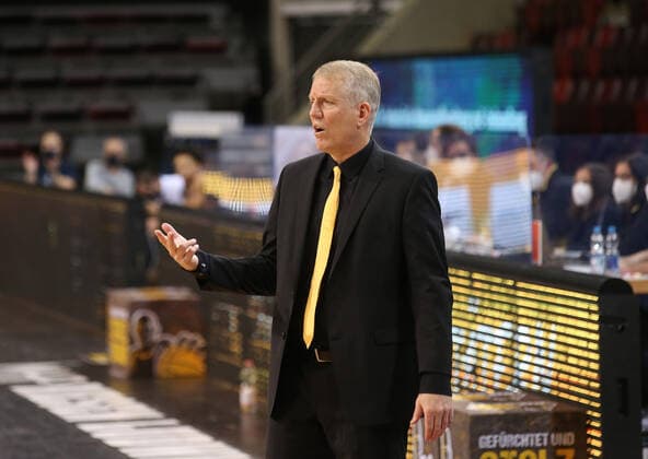 Trainer John Patrick (Riesen) . MHP Riesen Ludwigsburg vs. Merlins Crailsheim . Basketball-Bundesliga 2020-2021. Ludwigsburg , GER,06.12.2020,