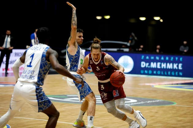 06.12.2020, easyCredit Basketball Bundesliga, BBL, Saison 2020 2021, Herren, Chemnitz Niners - Fraport Skyliners Frankfurt Malte Ziegenhagen, Niners Chemnitz Chemnitz Messe Chemnitz Sachsen Germany