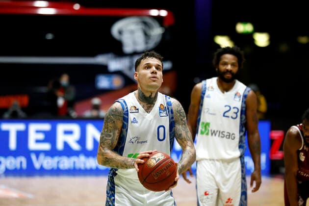 06.12.2020, easyCredit Basketball Bundesliga, BBL, Saison 2020 2021, Herren, Chemnitz Niners - Fraport Skyliners Frankfurt Konstantin Konga, Fraport Skyliner Frankfurt Chemnitz Messe Chemnitz Sachsen Germany