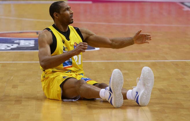 Ludwigsburg , Basketball easyCredit BBL Bundesliga , MHP RIESEN Ludwigsburg vs. HAKRO Merlins Crailsheim , Tremmel Darden ( Riesen )