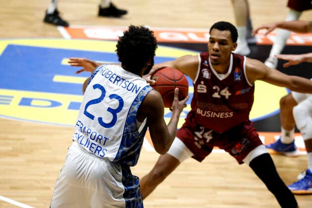 06.12.2020, easyCredit Basketball Bundesliga, BBL, Saison 2020 2021, Herren, Chemnitz Niners - Fraport Skyliners Frankfurt Quantez Robertson, Fraport Skyliner Frankfurt Chemnitz Messe Chemnitz Sachsen Germany
