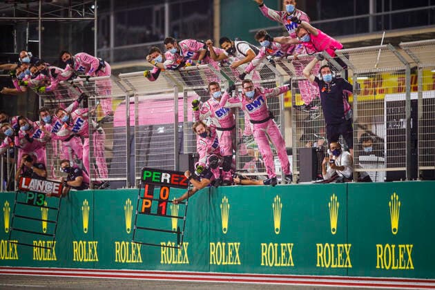 Bilder des Jahres 2020, Sport 12 Dezember Sport Themen der Woche KW49 Sport Bilder des Tages PEREZ Sergio (mex), Racing Point F1 RP20 celebrates his first win in F1 during the Formula 1 Rolex Sakhir Grand Prix 2020, from December 4 to 6, 2020 on the Bahrain International Circuit, in Sakhir, Bahrain FORMULE 1 : Grand Prix de Sakhir - 06 12 20202 DPPI PANORAMIC  00120035__GDN0947