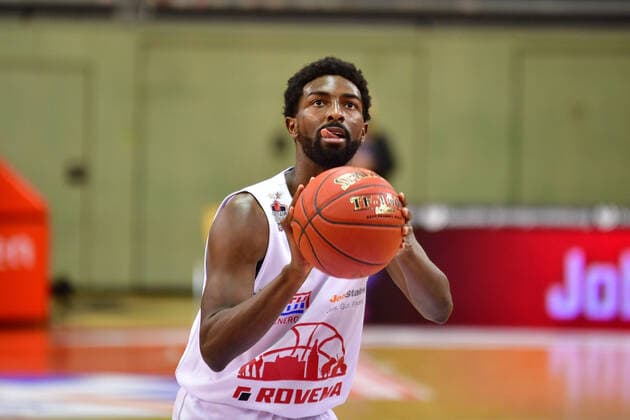06.12.2020, xbrx, Basketball BBL Bundesliga, Giessen 46ers - Brose Bamberg emspor, v.l. Wurf, Freiwurf, Hamilton, Isaac Brandon (2 - Giessen 46ers), Konzentration, ist konzentriert Giessen