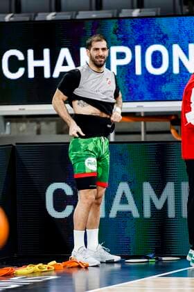 Sonsirma Yunus (Pinar Karsiyaka, 39) JobStairs Gießen 46ers - Brose Bamberg, easyCredit Basketball Bundesliga, Saison 2020-2021, 5. Spieltag, Gießen, Germany, 06.12.2020, -